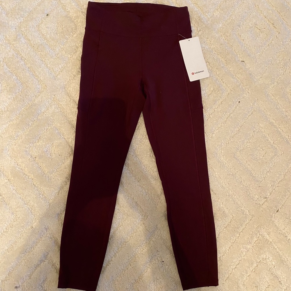 LULULEMON never worn leggings